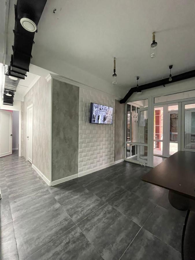 Hostel Del Luna Алматы Экстерьер фото