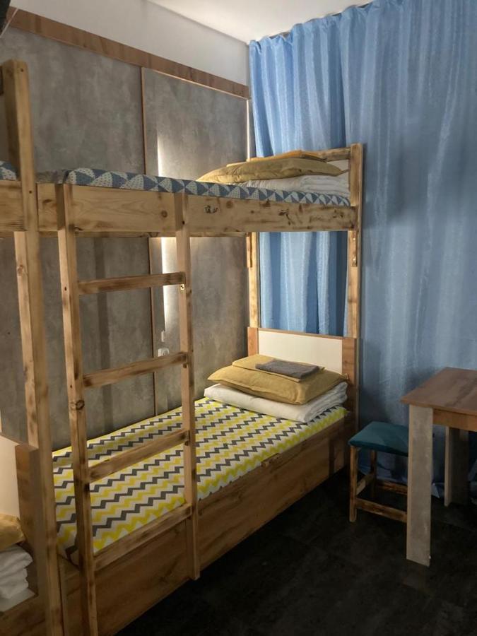Hostel Del Luna Алматы Экстерьер фото