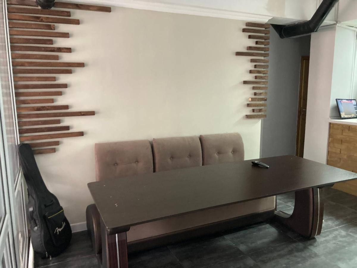 Hostel Del Luna Алматы Экстерьер фото